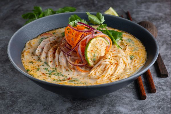 Hähnchen Thai Curry im Shin Sekai Asiatisches Vietnamesisches Sushi Restaurant Aschaffenburg
